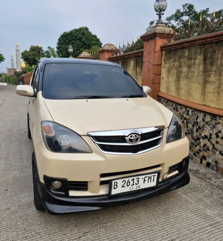 Toyota Avanza G AT 2011