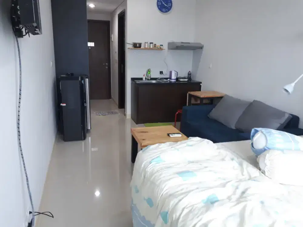 Studio apartment with city view