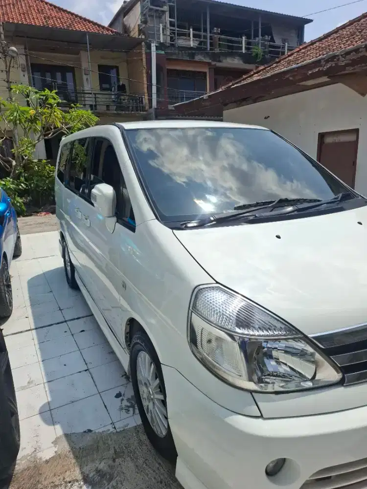 Jual mobil nissan serena HWS AUTEC