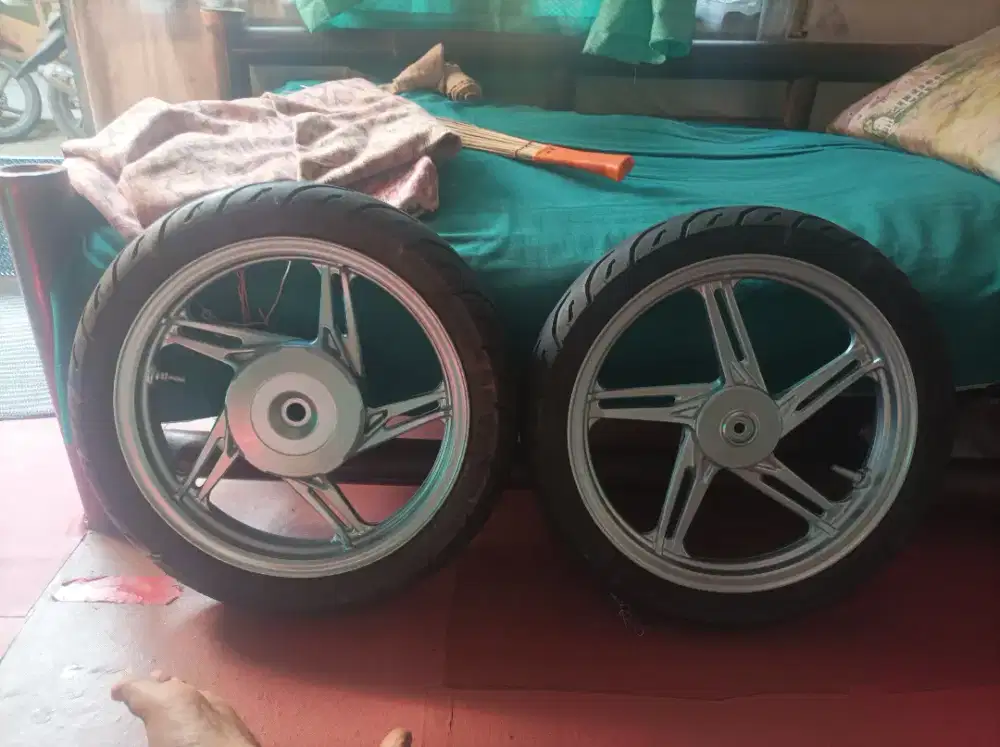 Velg keluarga Honda 110