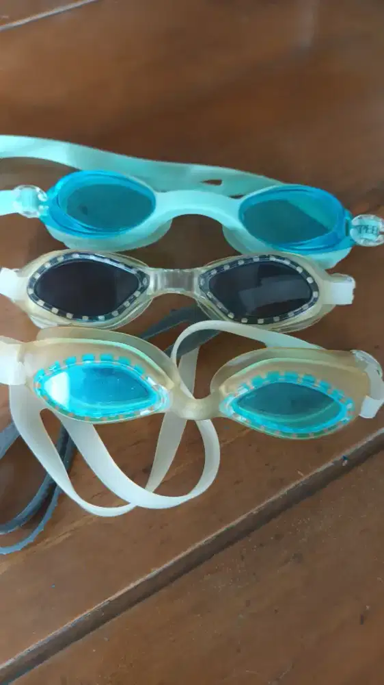 Jual borong kaca mata renang Speedo