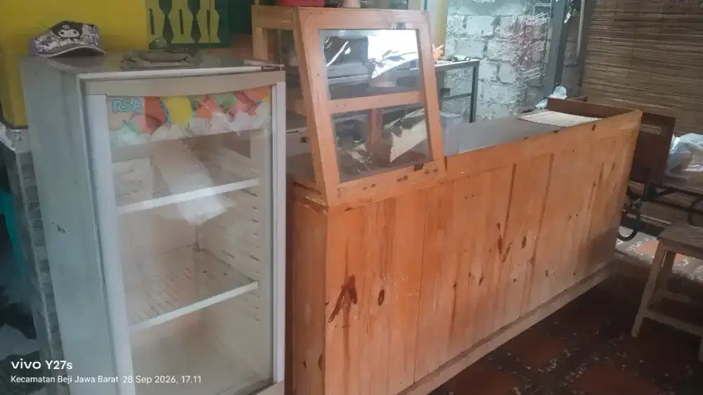 Di jual perlengkapan usaha, bekas tapi berkualitas
