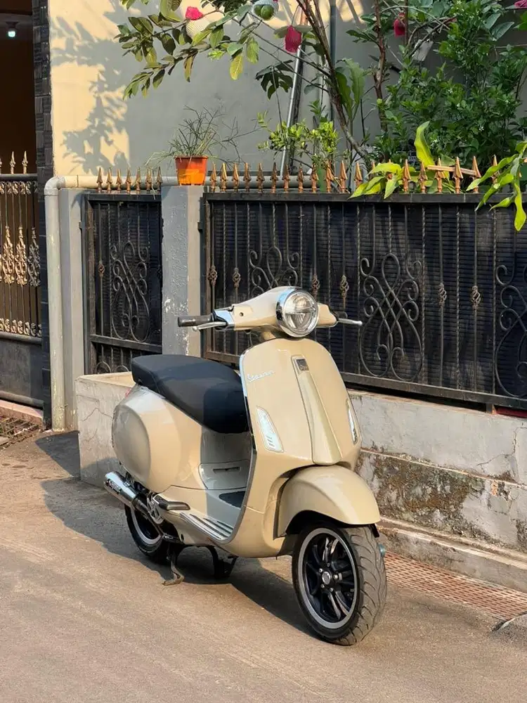 Dijual Vespa Primavera S iget abs 2023