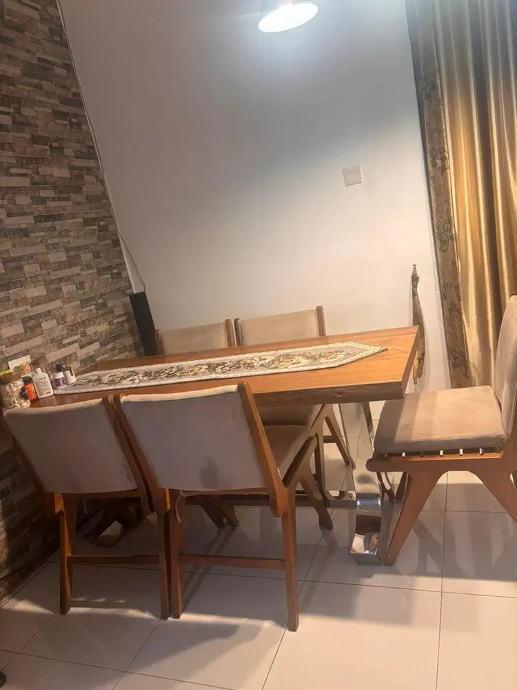 Meja makan jati jepara