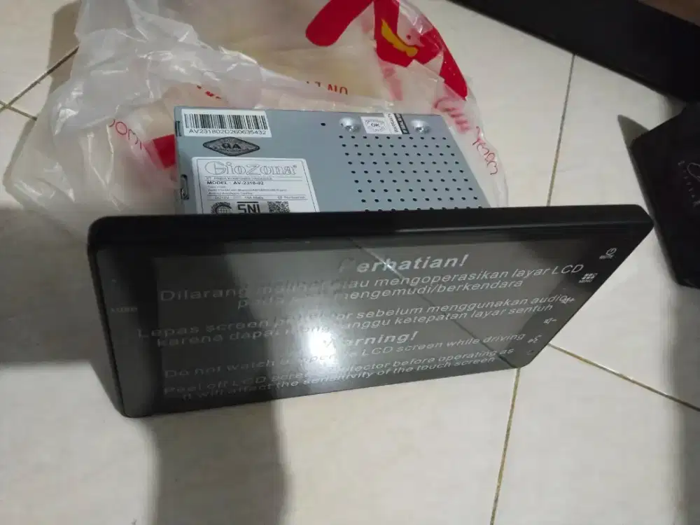 Head unit Xenia 1.3 R, kondisi baru