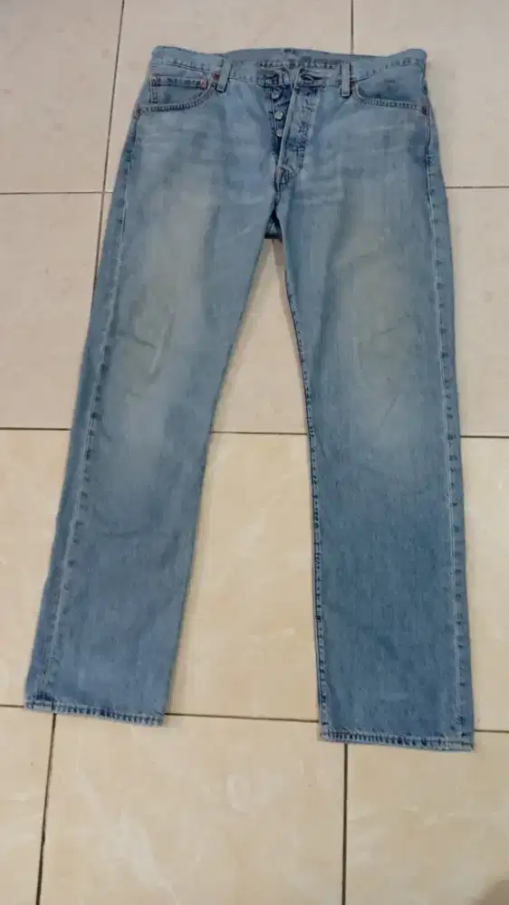 Celana jeans Levis 501 size 34 original