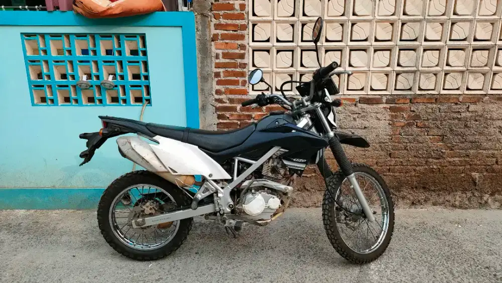 Kawasaki KLX 150 2016 Standar Terawat - Siap Pakai