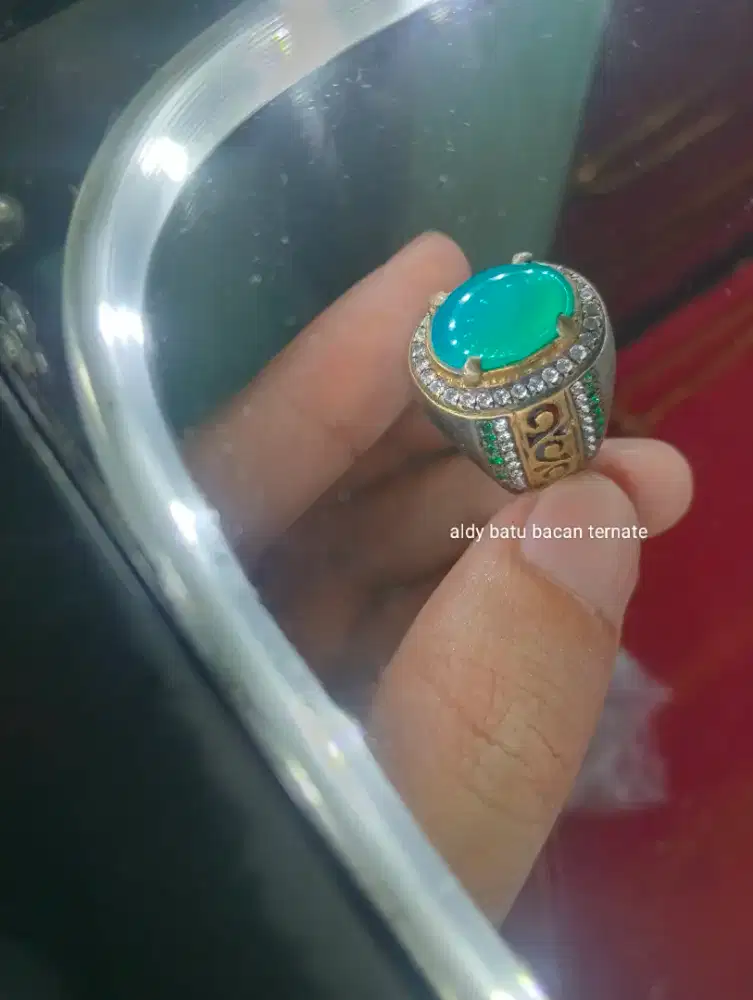 Cincin batu bacan super metalik