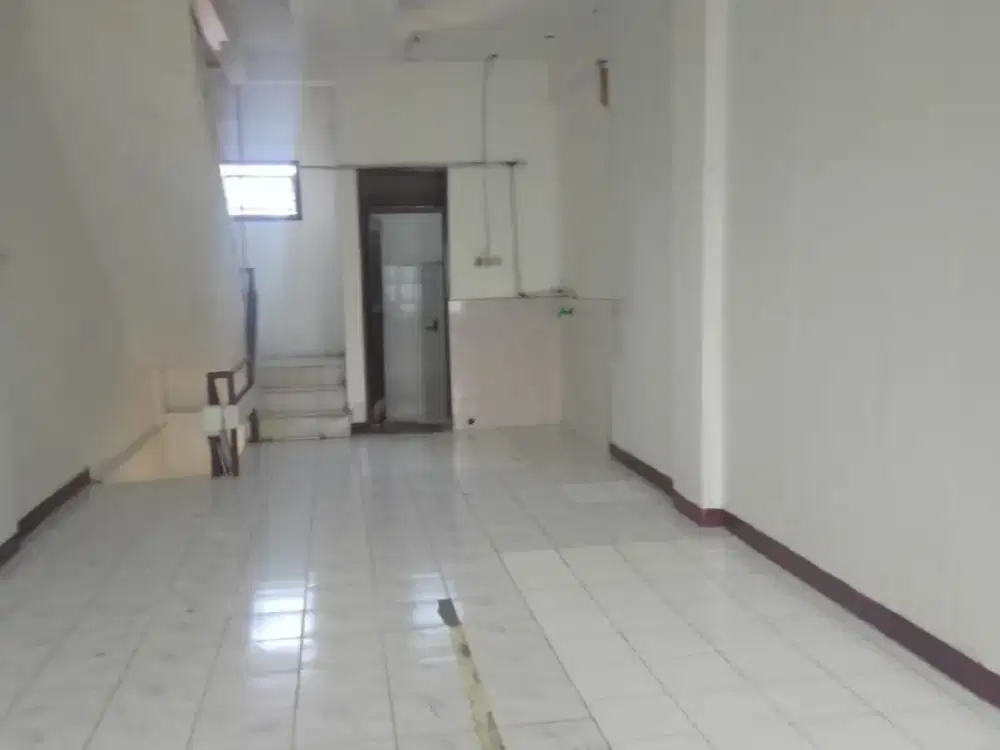 Disewakan Ruko 2 Lantai di jakasampurna Bekasi Barat