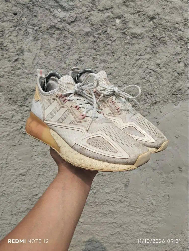 SEPATU ADIDAS ZX BOOST SECOND