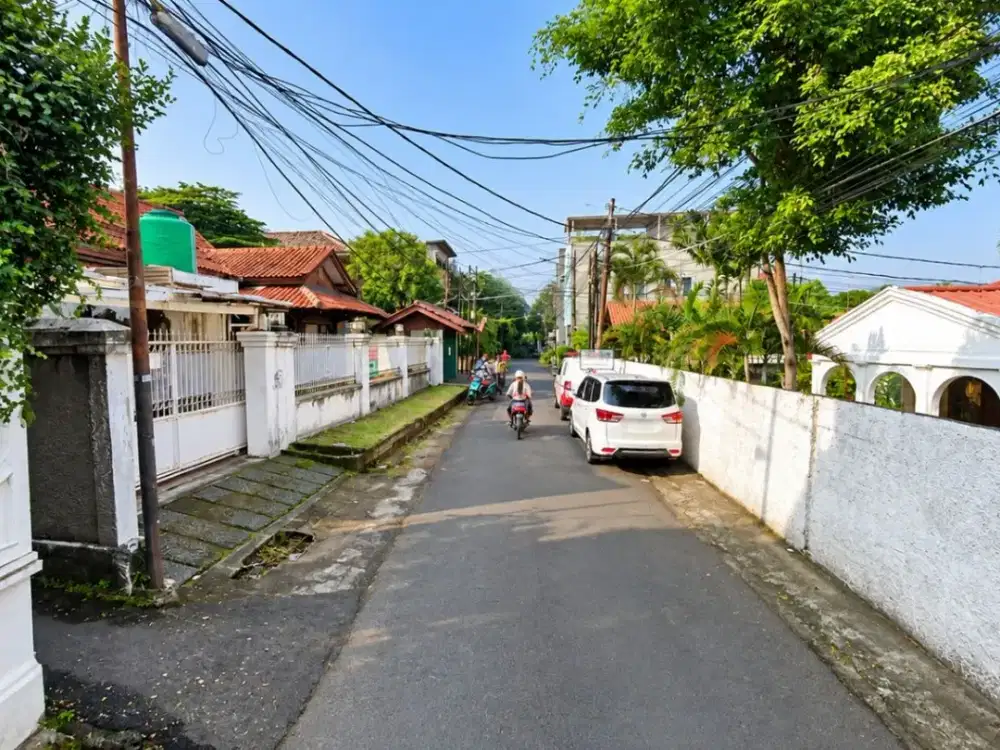 DIJUAL CEPAT MURAH RUMAH HARGA DEKAT NJOP DI KEMANG UTARA