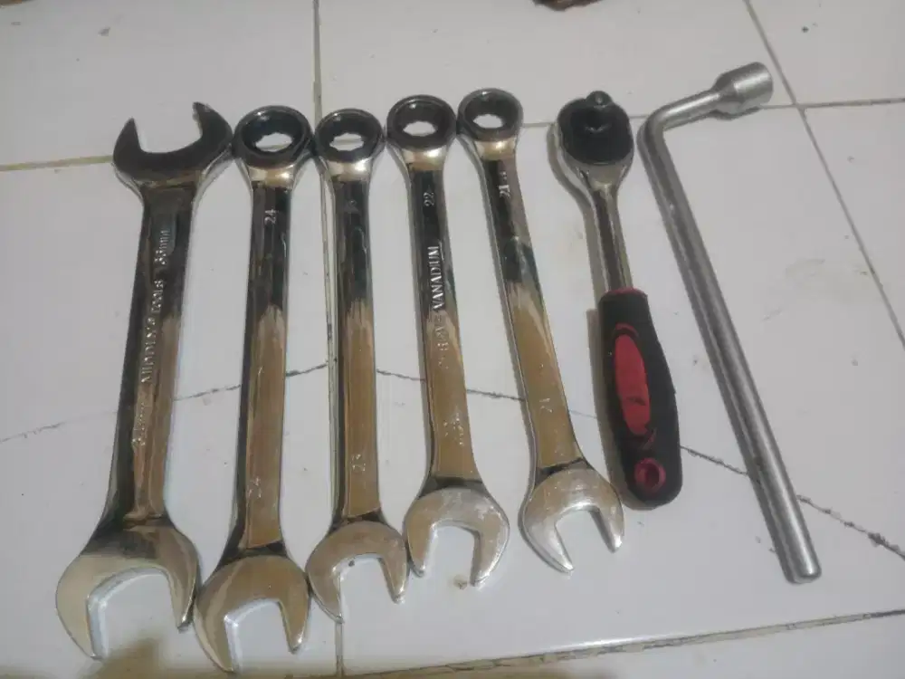 Perkakas bengkel mobil
