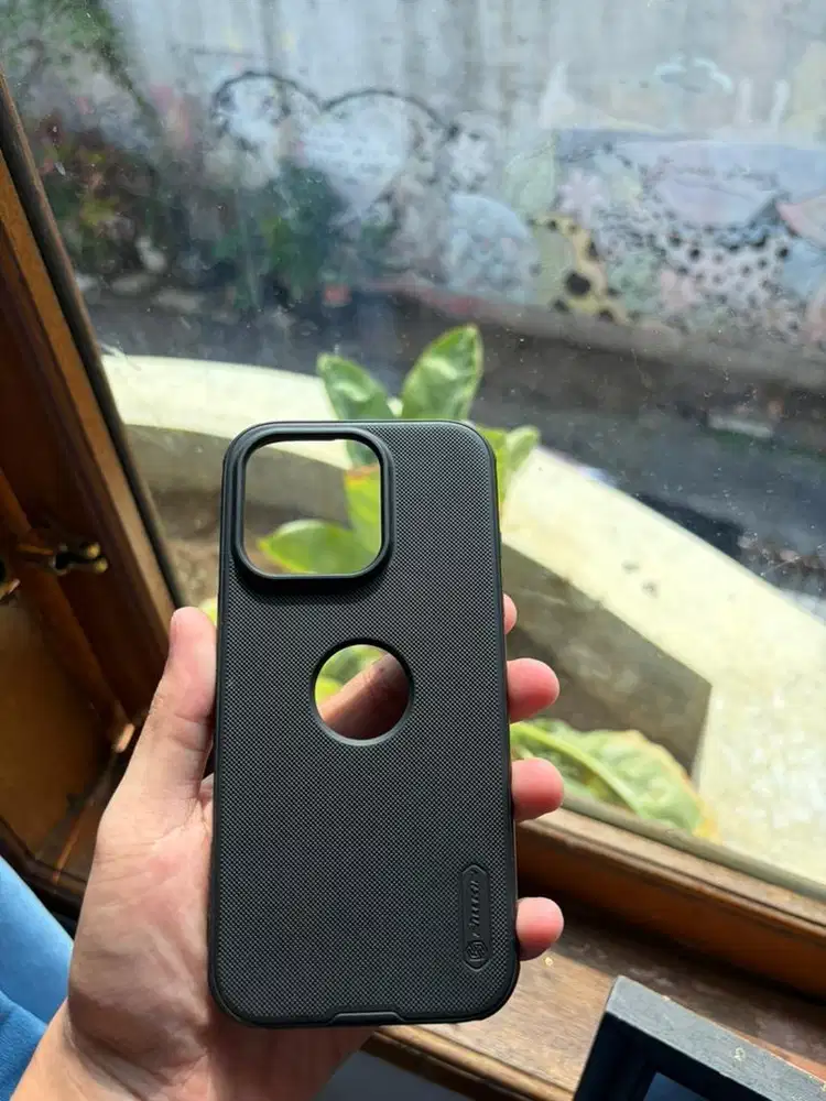 Case nillkin hybrid super forested Iphone 16 pro