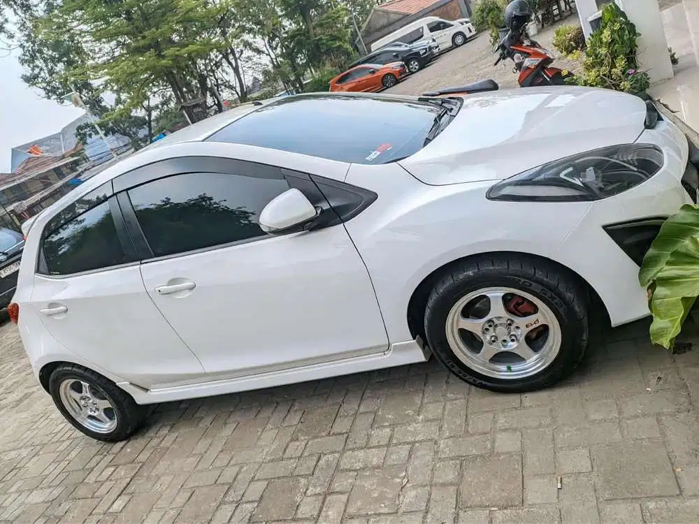 Mazda 2 2013 Bensin