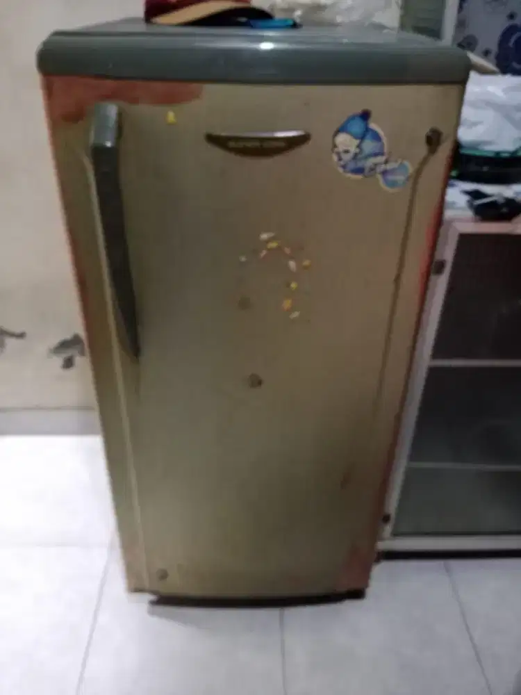 KULKAS FREZEER MERK TOSHIBA