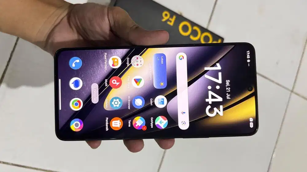 poco f6 12/512 mulus