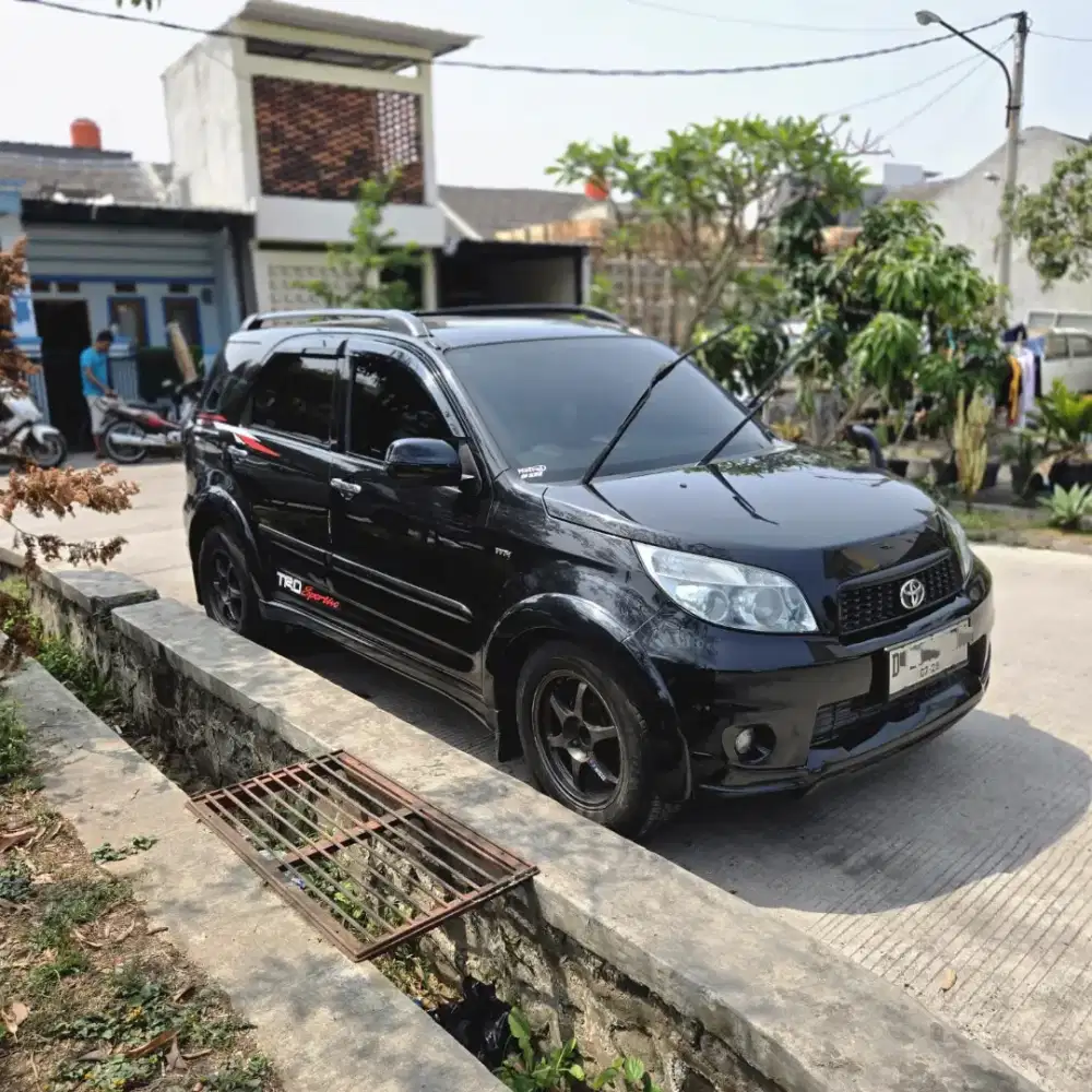 Toyota Rush Manual 2012 yg 3 baris