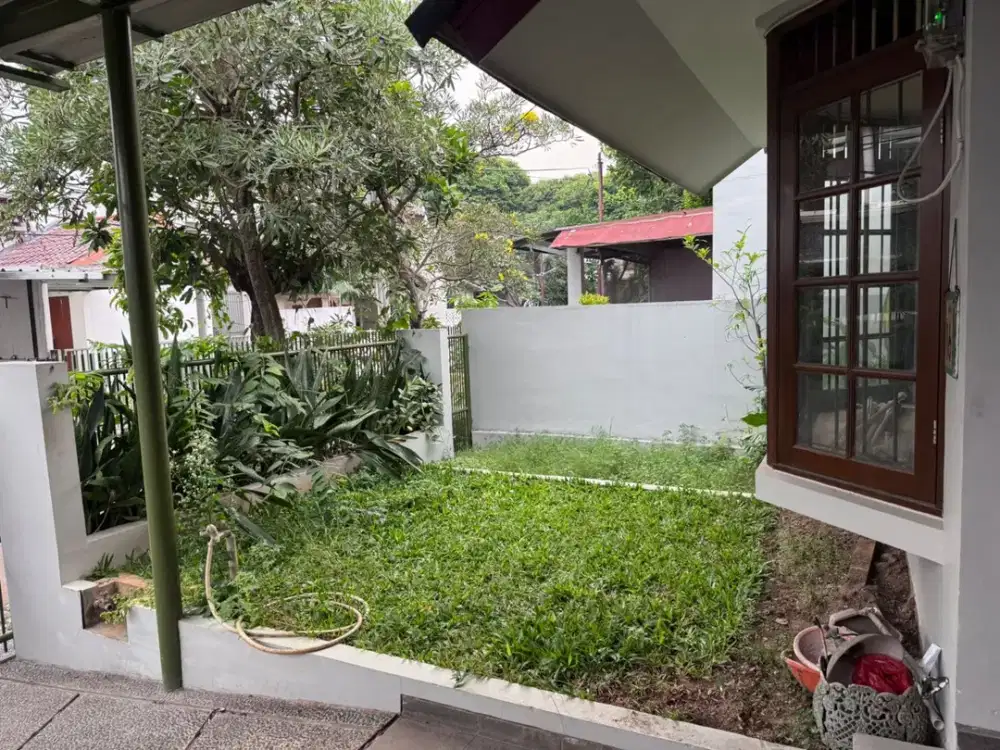Dijual Rumah Bagus Sektor 3 Bintaro Jaya