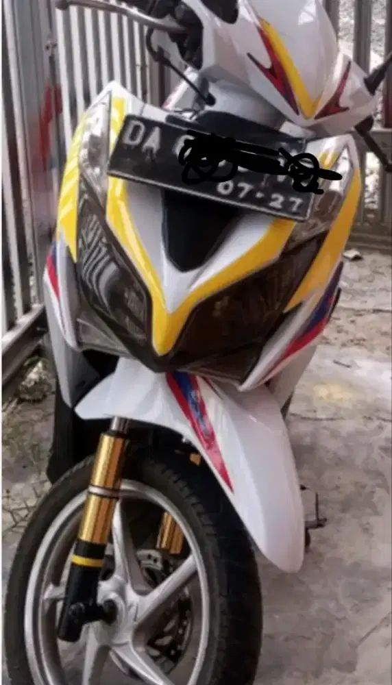 jual vario kzr 125 tahun 2012  jual seadanya siap pakai