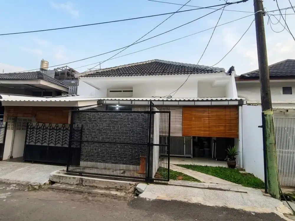 Dijual Cepat Rumah Bagus di Sektor 2