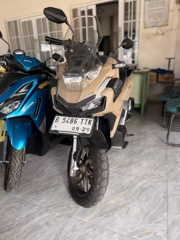 HONDA ADV 160 ABS 2024 GOOD CONDITION