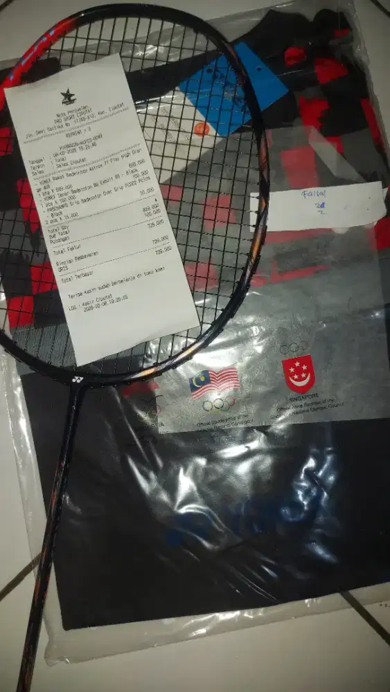 alat olahraga badminton