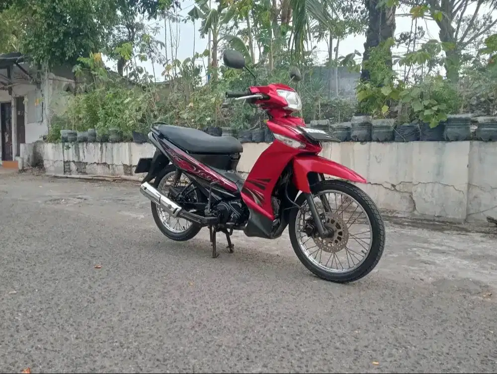Di jual cepat Vega ZR 2011