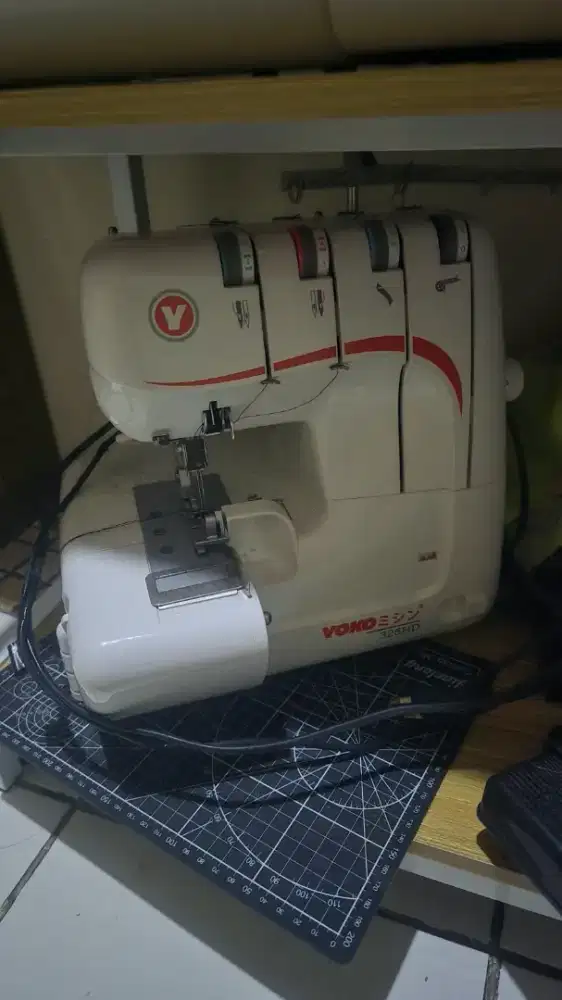 Mesin Obras & Neci Portable YOKO Serger Pro YK-325HD Second Like New