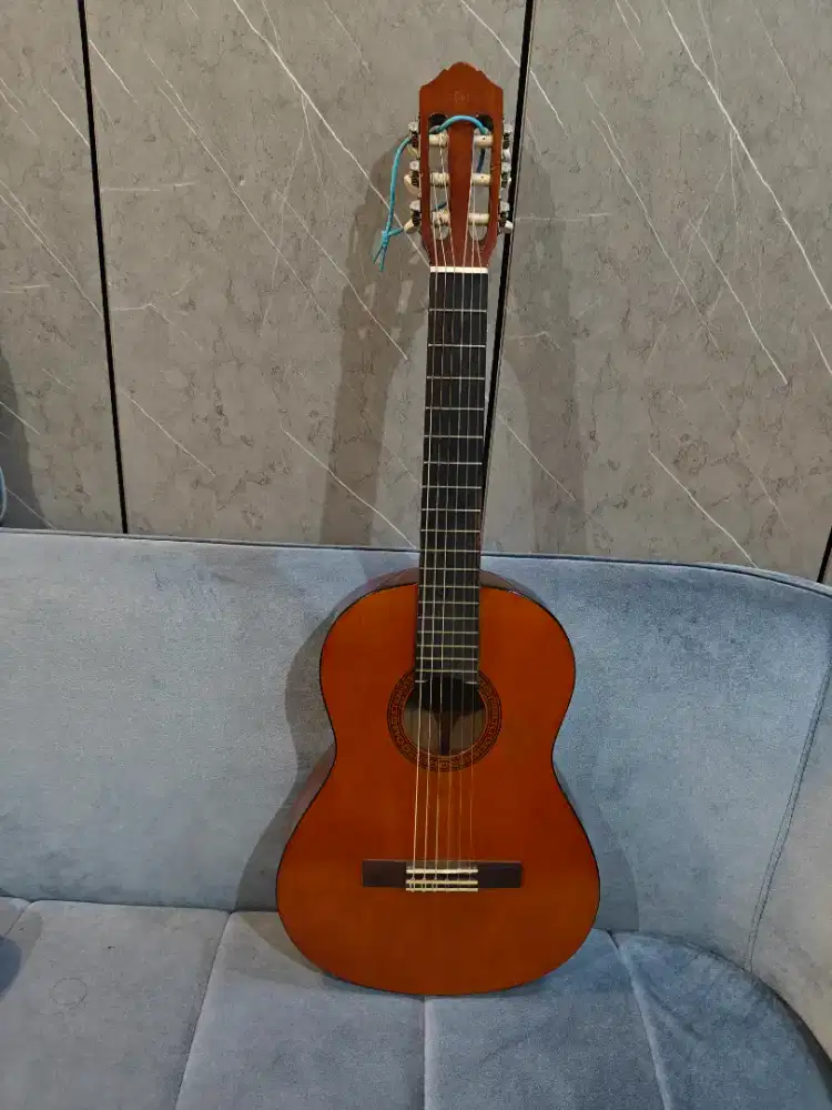 Dijual gitar Yamaha CGS102A