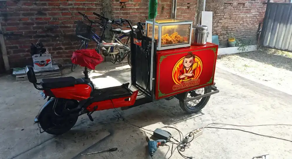 Gerobak keliling sepeda listrik