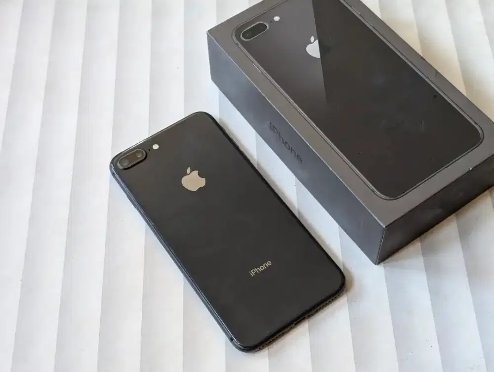 iPhone 8 Plus 64Gb ex iBox