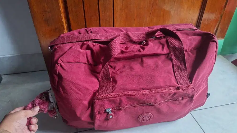 Tas Pulang Kampung Merk Kipling