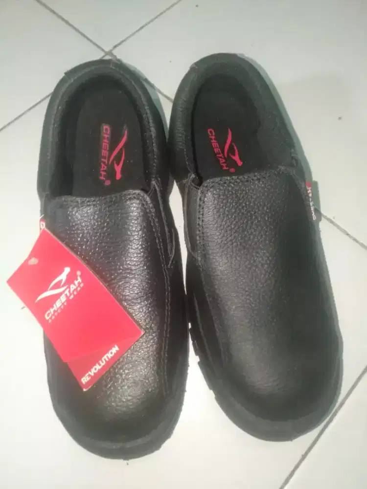 Jual sepatu sefty merk Cheatah