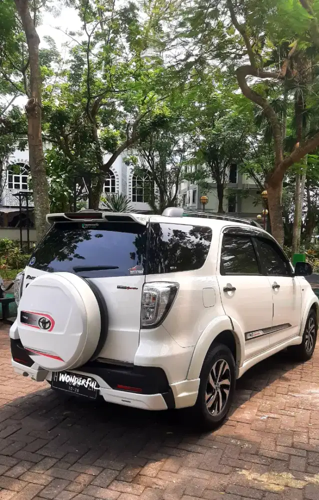 TOYOTA RUSH TRD Sportivo Istimewa