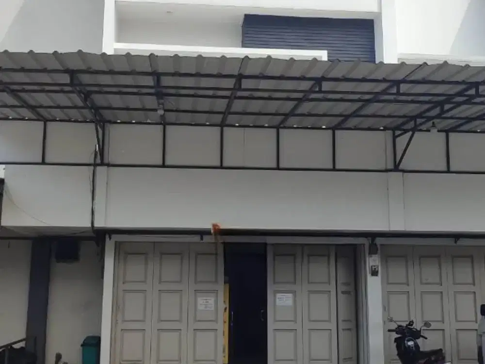 RUKO RENDENG 3 LANTAI LOKASI RAMAI STRATEGIS SIAP PAKAI DI BUAHBATU COMMERCIAL BANDUNG