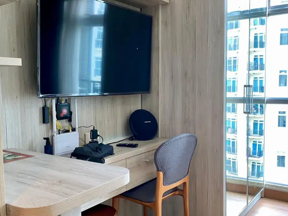 Dijual Cepat Apartement Puri Orchad Fully Furnished Interior View Kolam