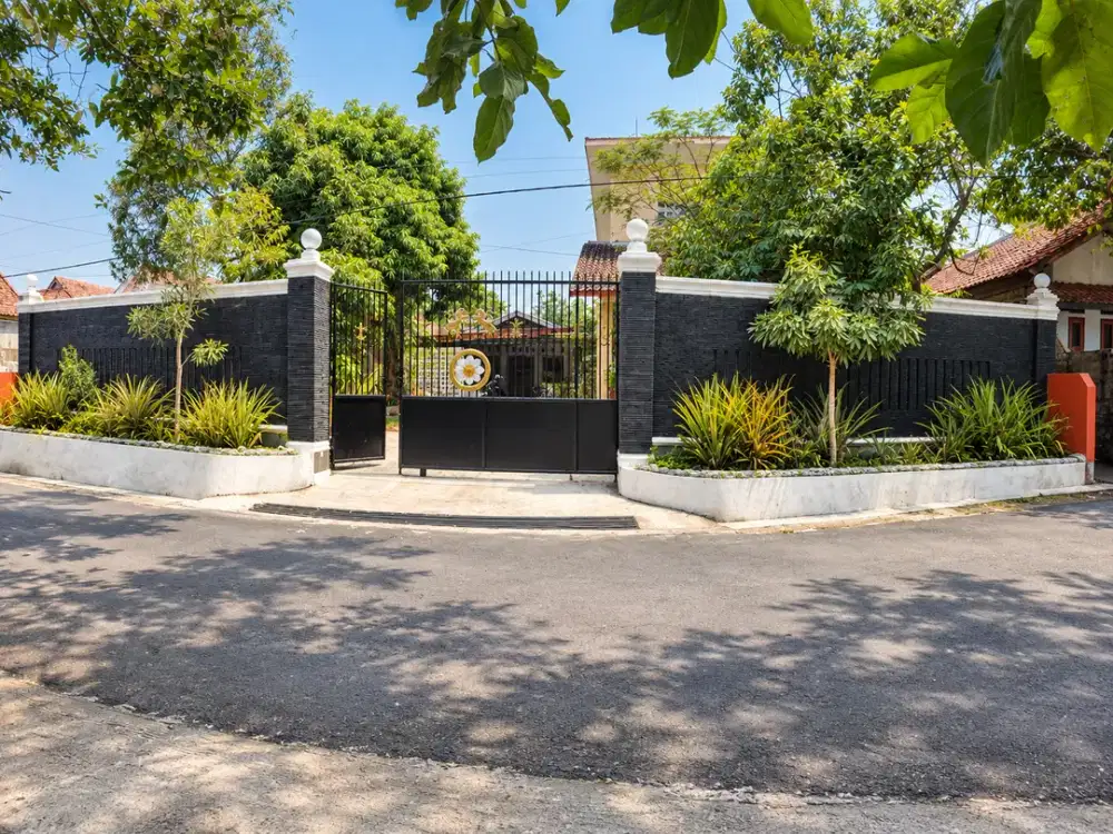 Rumah 2 Lantai Siap Huni Tanah Luas di Sindangasih, Karangtengah