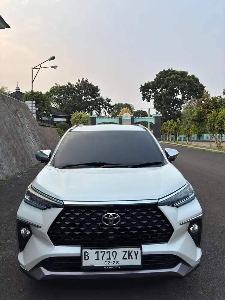 VELOZ Q AT Tahun 2022
