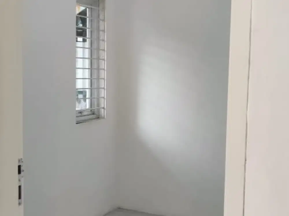 RUMAH MINIMALIS TENGAH KOTA 1,5 LANTAI SIAP HUNI DI ASTANA ANYAR BANDUNG