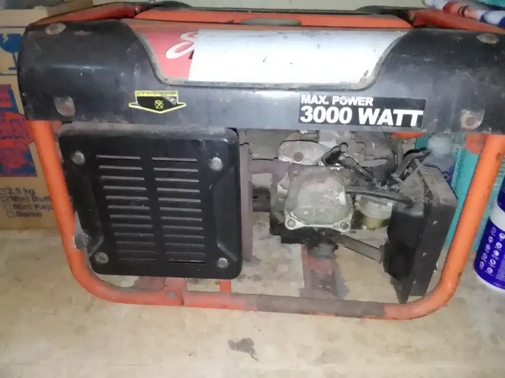 Genset merk Starke 3000 Watt