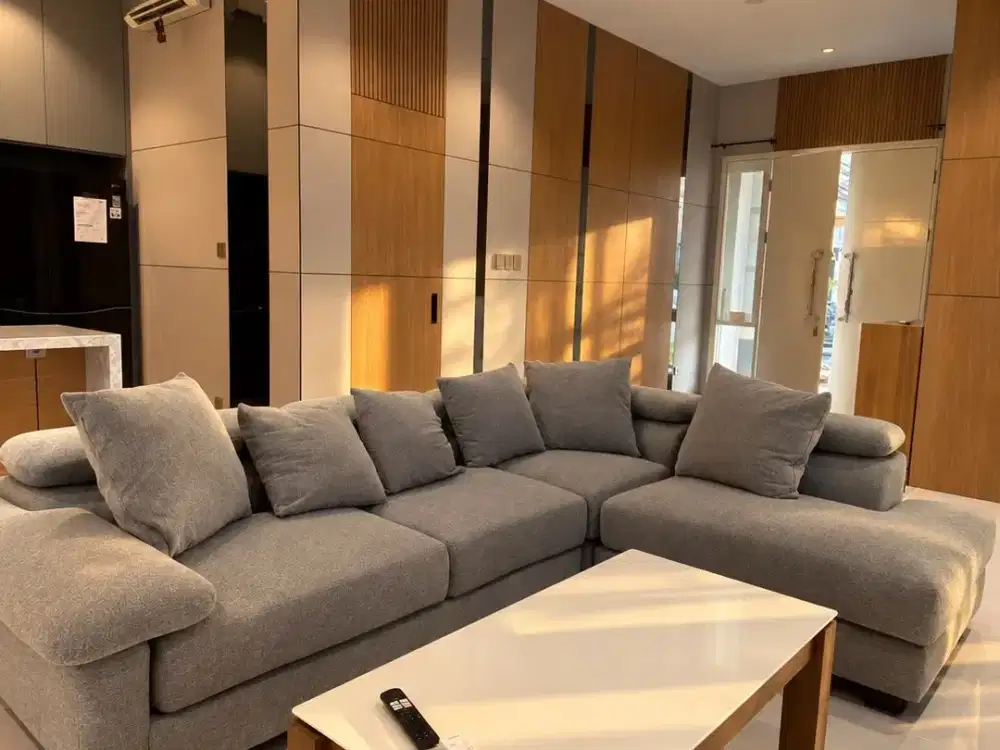 Dijual Rumah Cakep Full Renovasi dan Full Interior di Gading Serpong