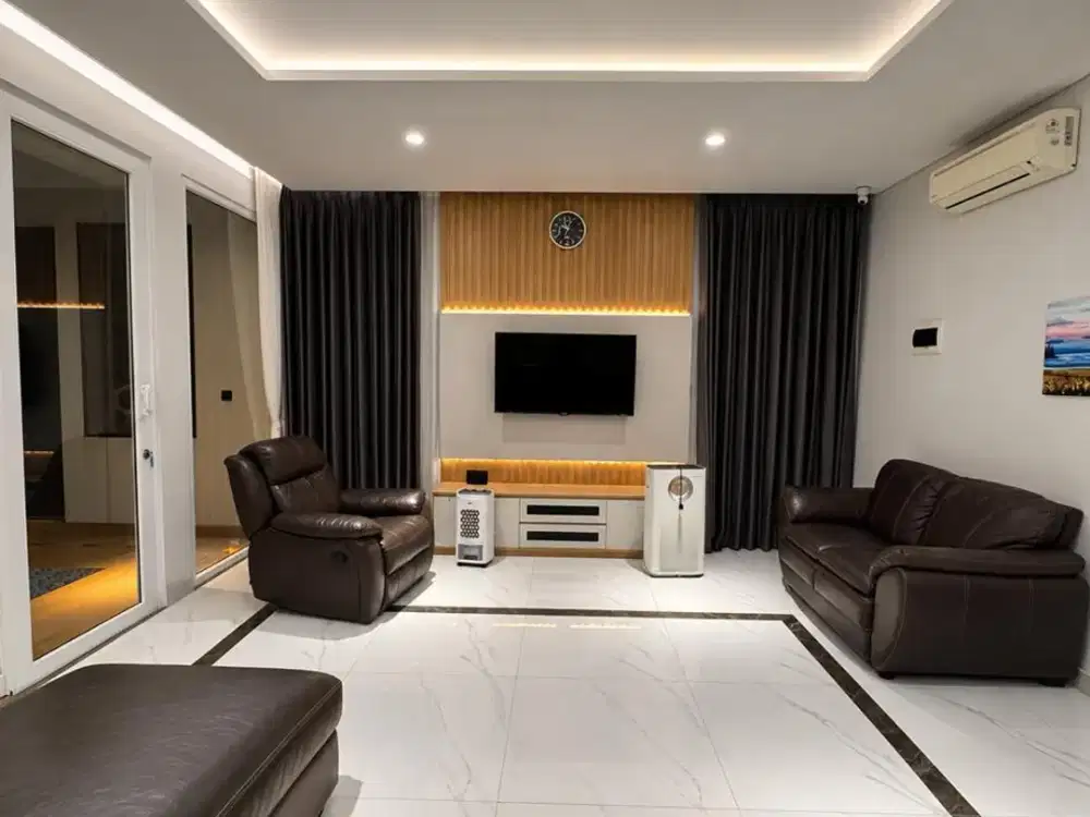 Rumah Cakep Like New Posisi Hoek - Beryl Gading Serpong, Tangerang