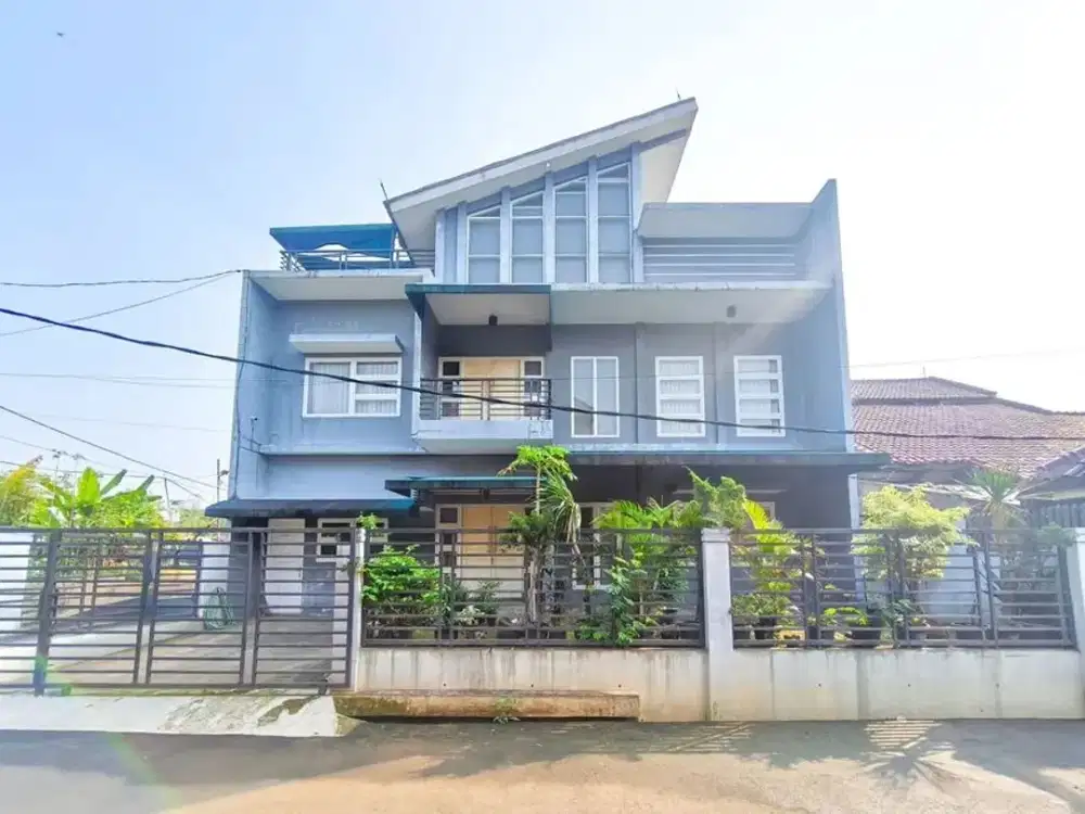 Dijual Rumah Modern Dengan Bangunan 3 Lantai di Ciputat Tangsel Dekat Dengan Kawasan Bintaro RN-19394
