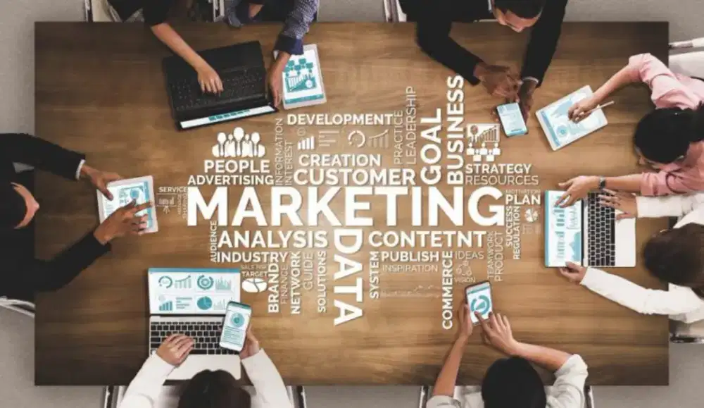 Di butuhkan marketing dan sales