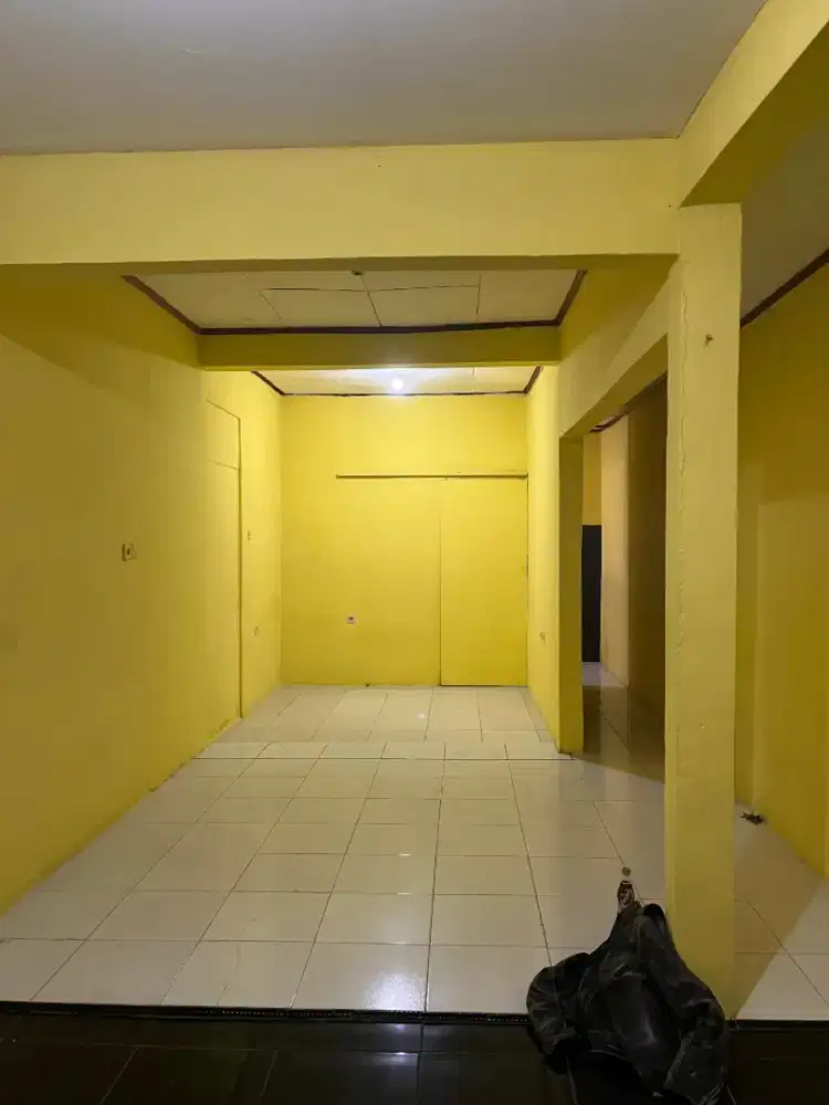 Kios Kontrakan Binong Permai Curug dekat Karawaci Area Ramai