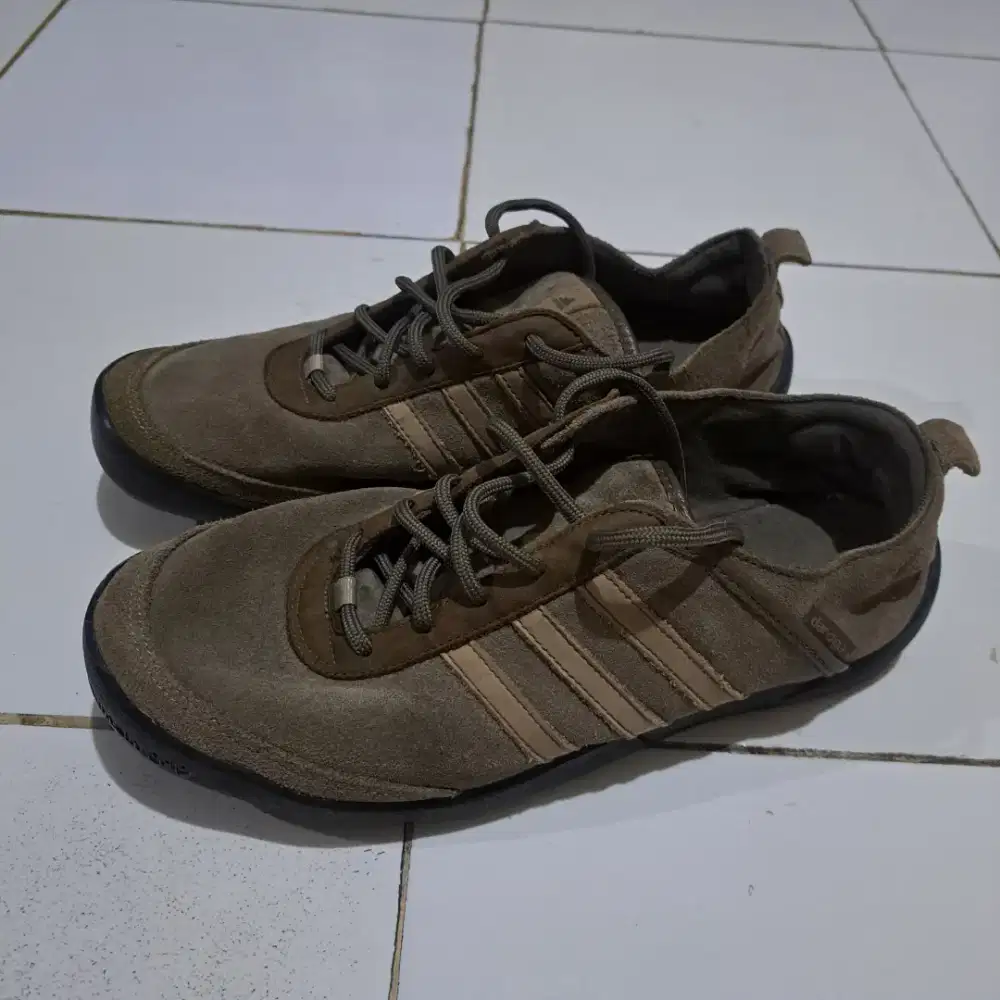 Sepatu adidas daroga second ori size 41