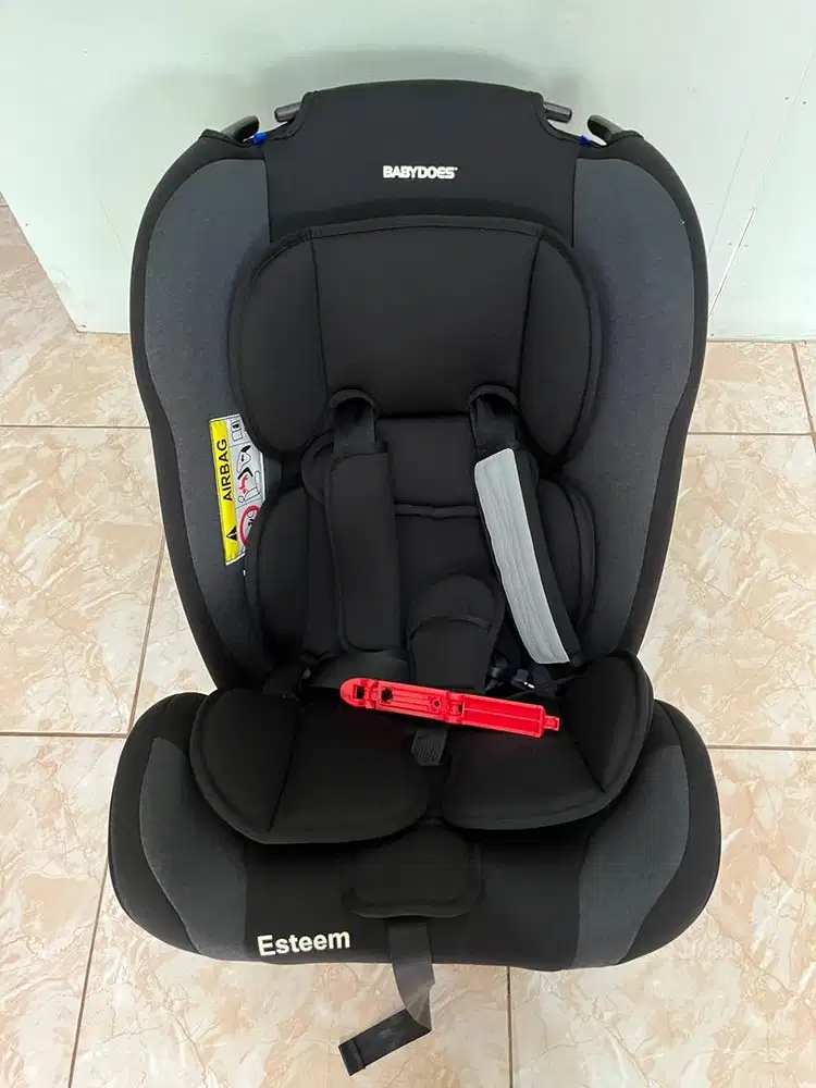 [PRELOVED LIKE NEW] Car Seat Babydoes Esteem.