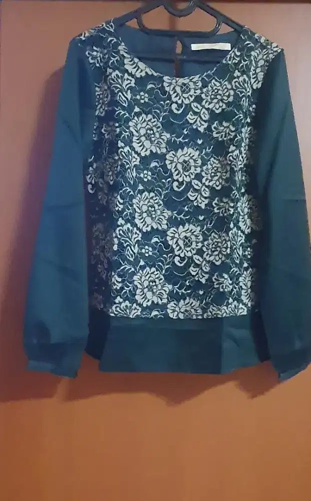 Du jual atasan.