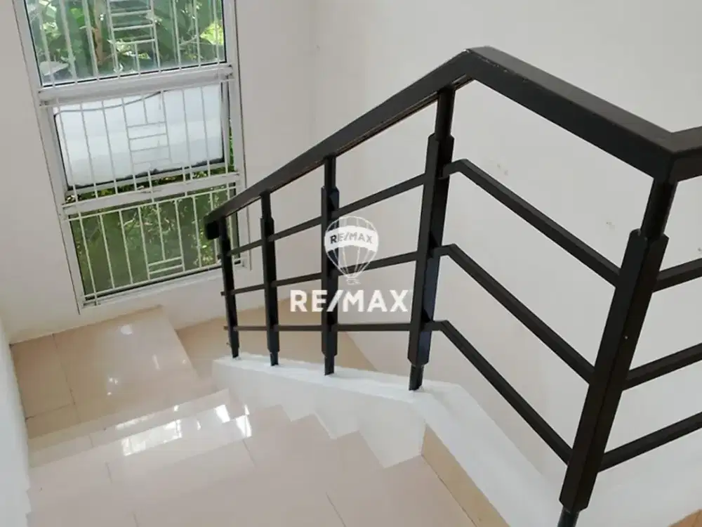 DIJUAL RUMAH DI DALAM CLUSTER AZALEA SERPONG