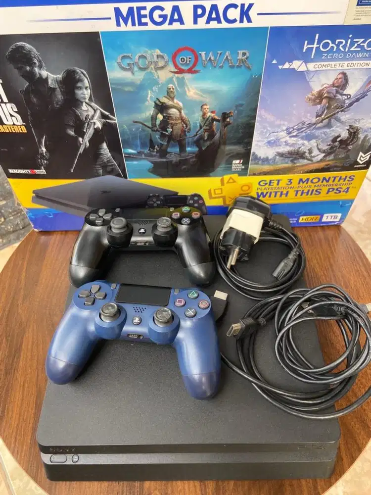 PS4 Slim 1TB Original CUH22